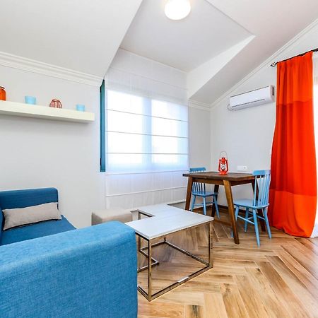 El Mar Apartments Бар Номер фото