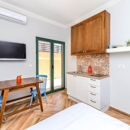 El Mar Apartments Бар Номер фото