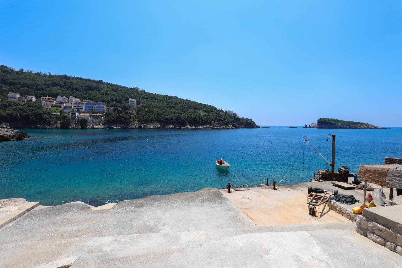 El Mar Apartments Бар Экстерьер фото